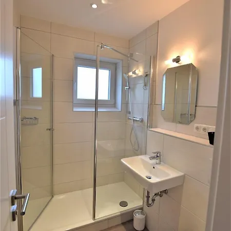 Hohes Ufer Sandburg * הוווכט